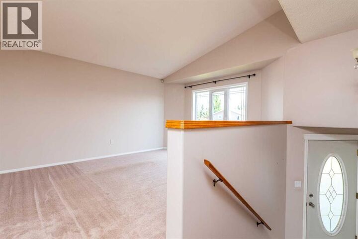 Property Photo:  6601 39 Street  AB T9V 2Y3 