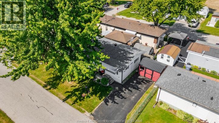 Property Photo:  110 Brooks Boulevard  ON N8N 2P8 