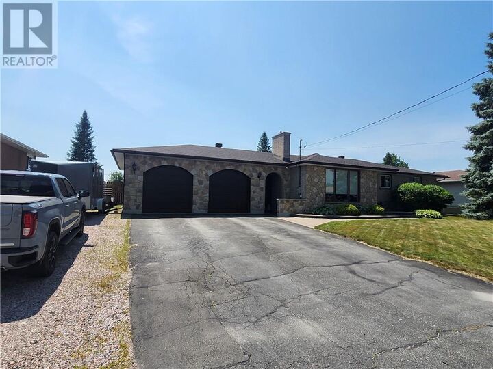 Property Photo: 43 Ontario Street ON P0M 1L0