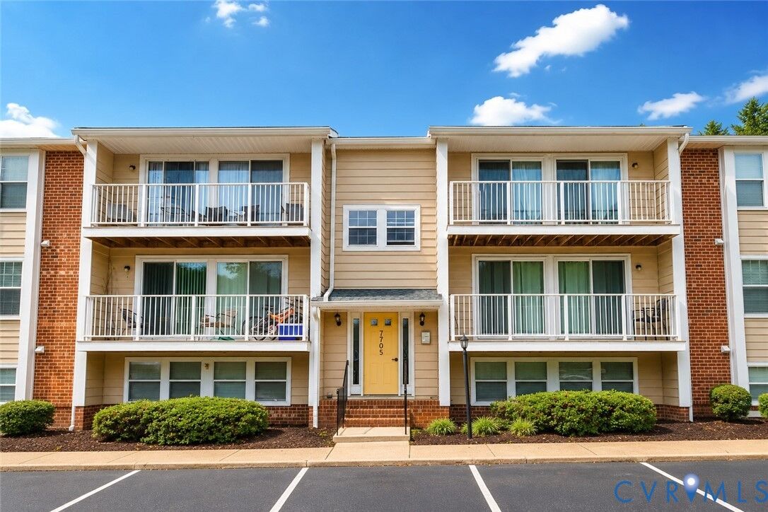 Property Photo:  7705 Okeith Court 1802  VA 23228 