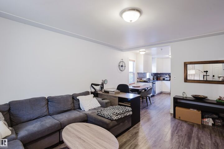 Property Photo:  10623 76 Avenue NW  AB T6E 1L6 