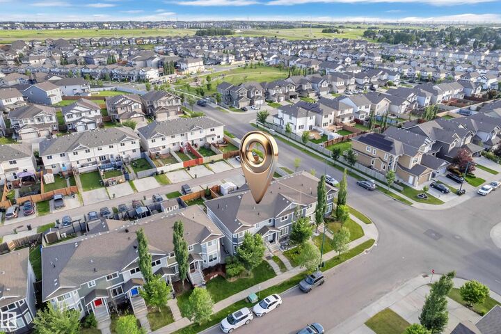 Property Photo: 3127 16 Avenue NW AB T6T 0P7