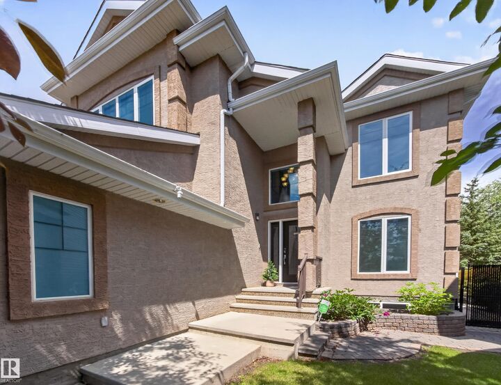 Property Photo:  6502 37 Avenue  AB T4X 0G6 