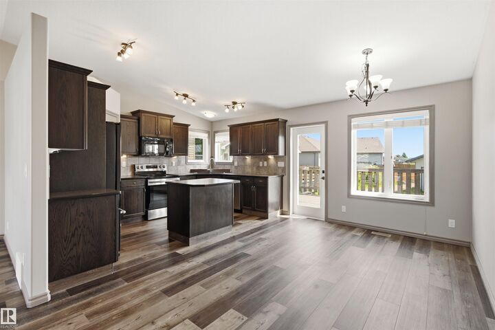 Property Photo: 3814 45 Avenue AB T9N 0A8