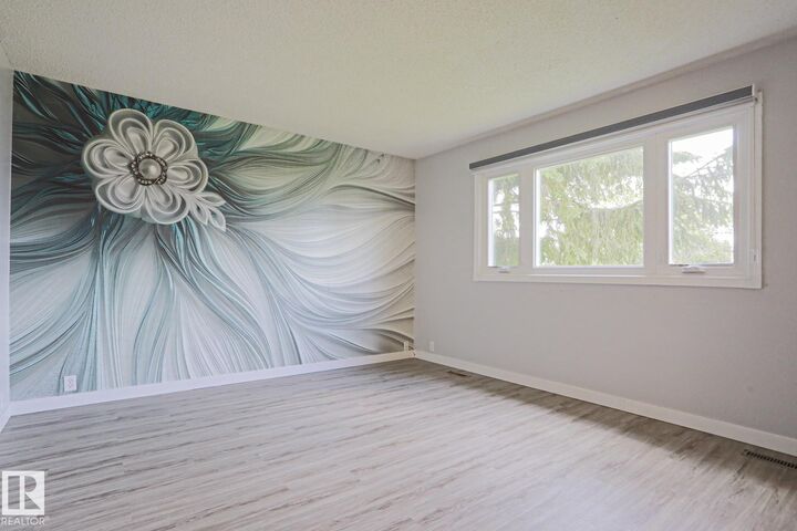Property Photo: 355 Kirkpatrick Crescent NW AB T6L 5C9