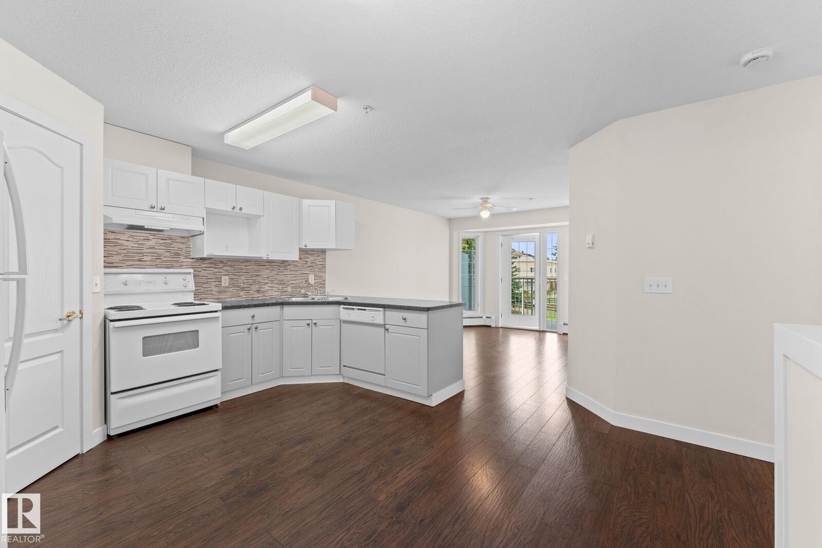 Photo de la propriété:  13441 127 Street NW 243  AB T5L 4B6 