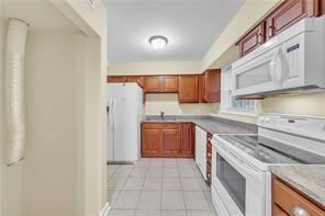 Property Photo:  3275 Abbeywood Drive  GA 30034 