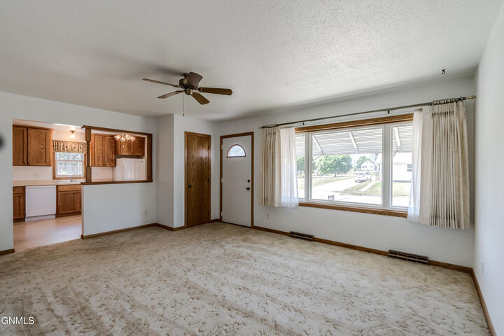 Property Photo: 621 N 23rd Street N ND 58501