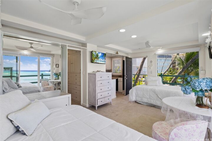 Property Photo:  2957 Kalakaua Avenue 318  HI 96815 