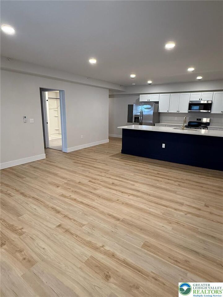 Property Photo: 211 South Street 5 PA 18235