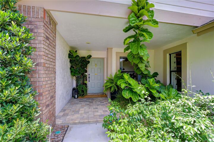 Property Photo:  16126 Belle Meade Boulevard  FL 33556 