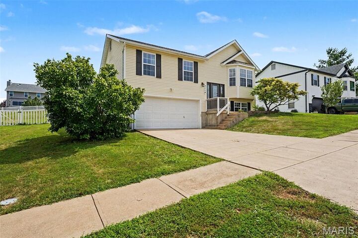 Property Photo:  3114 Valley Oaks Drive  MO 63052 