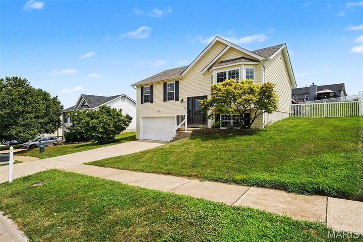 Property Photo:  3114 Valley Oaks Drive  MO 63052 