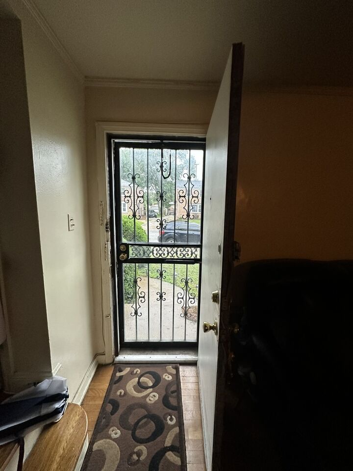 Property Photo: 9742 S Hoxie Avenue IL 60617