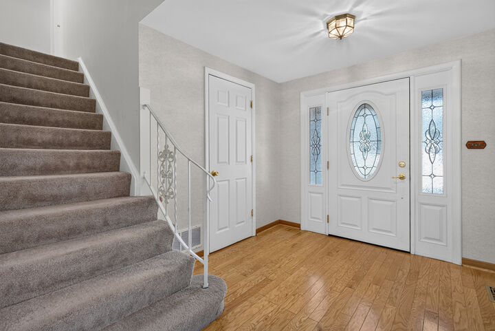 Property Photo:  