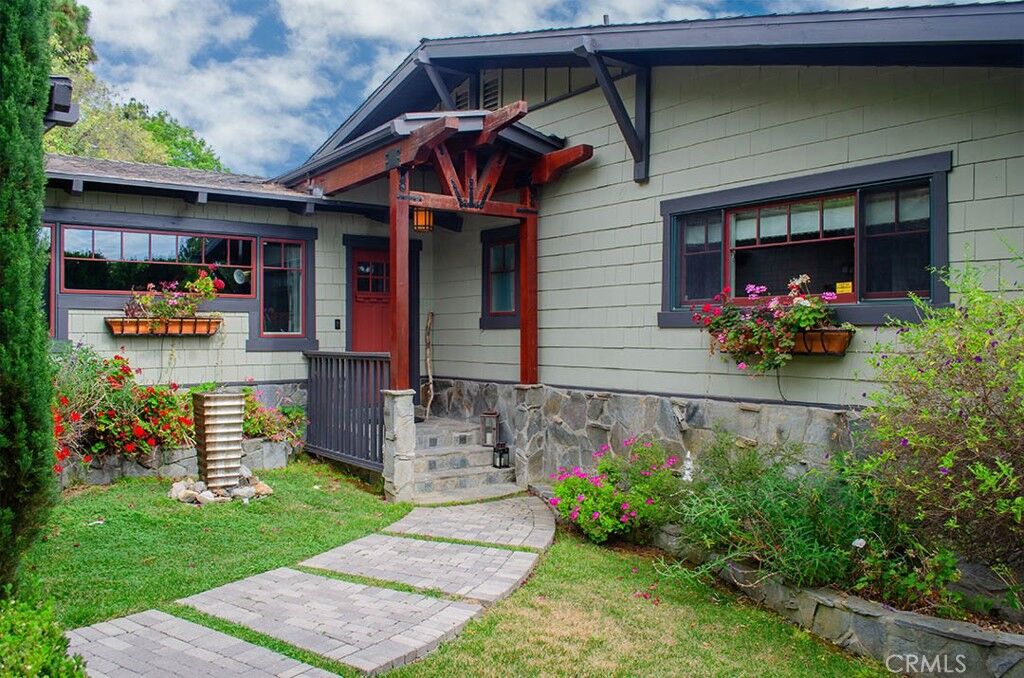 Property Photo:  3830 Markridge Road  CA 91214 