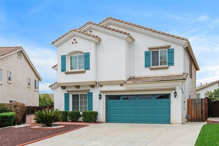 Property Photo: 23613 Black Oak CA 92562