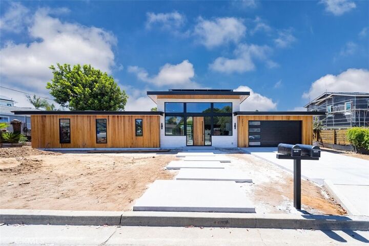 Property Photo:  1211 Kelly  CA 92054 