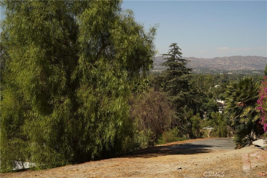 Property Photo: 22636 Avenue San Luis CA 91364