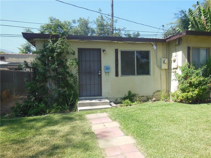 Property Photo: 439 1/2 W Walnut CA 91016