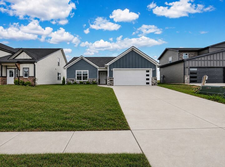 Property Photo:  2721 Brewster Dr  TN 37042 