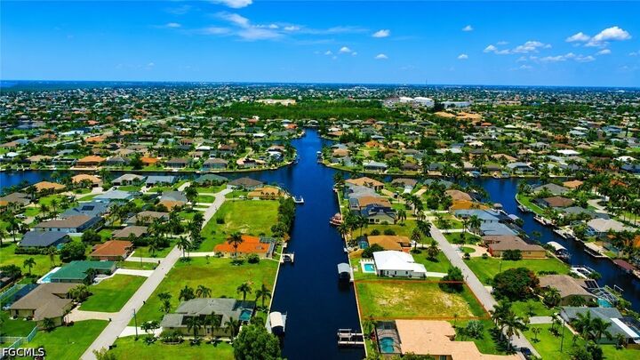 Property Photo: 4132 SW 22nd Court FL 33914