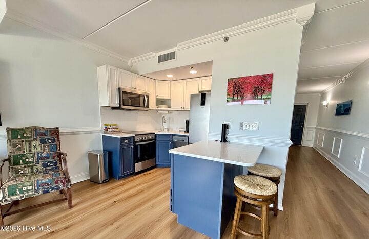 Property Photo:  106 N Water Street 202  NC 28401 