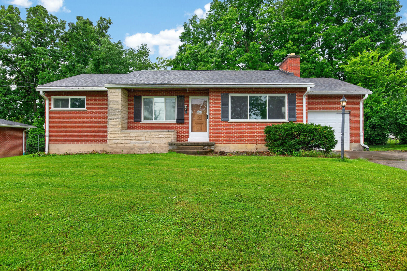 Property Photo: 7728 Hollywood Drive KY 41042