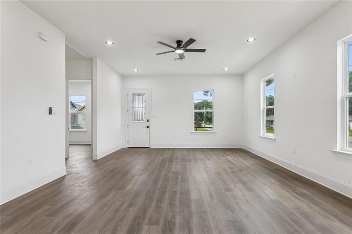 Property Photo:  425 Trudeau Drive  LA 70003 