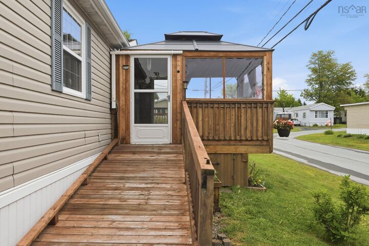 Property Photo:  1 Sneezy Avenue  NS B3E 1C4 