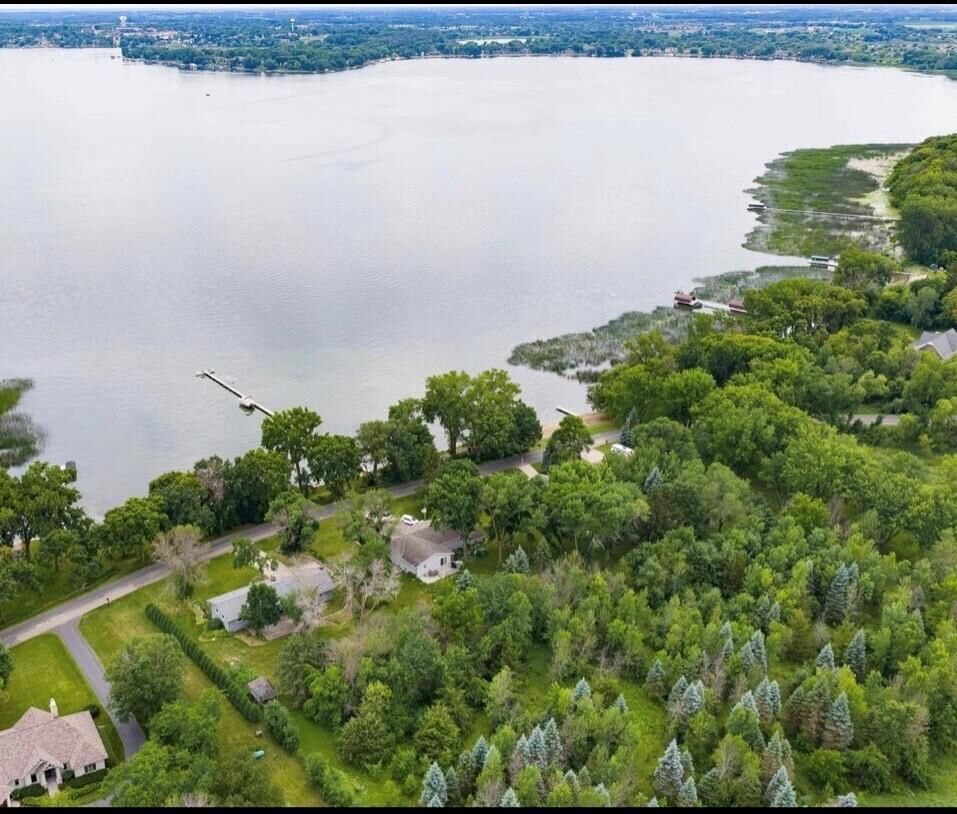 Property Photo:  10980 N Shore Road  MN 55387 