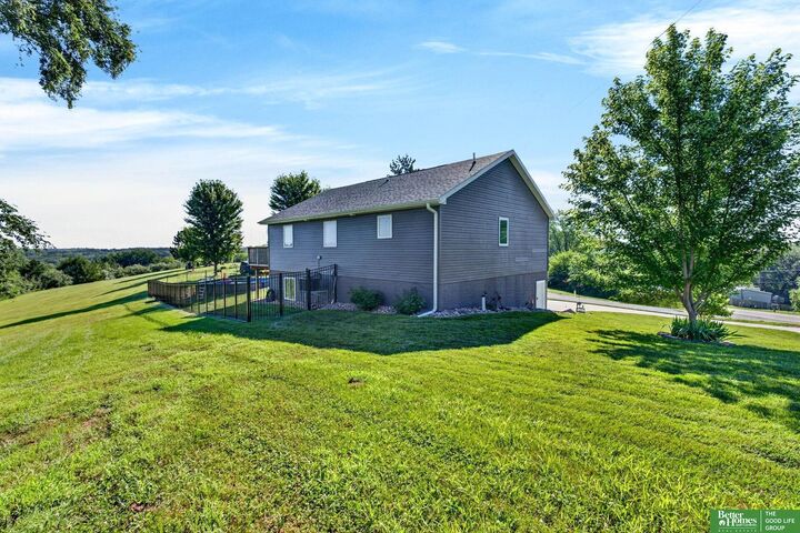 Property Photo: 8419 Pawnee Lane NE 68048