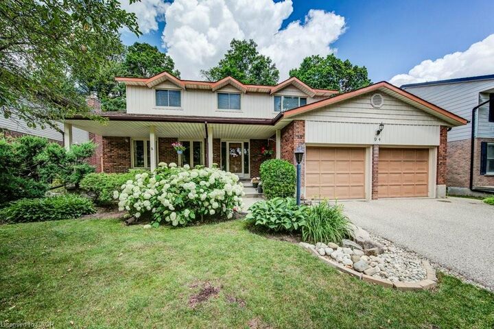 94 McCarron Crescent — photo 1
