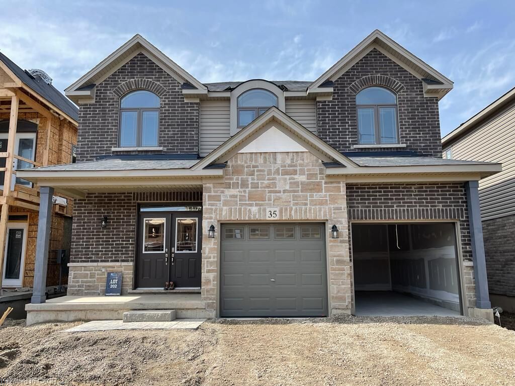 Property Photo:  
