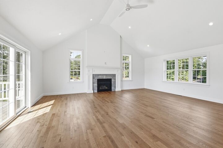 Property Photo: 169 Glenwood Rd MA 01543