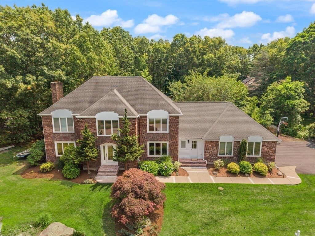 Property Photo:  48 Castle Dr  MA 02067 