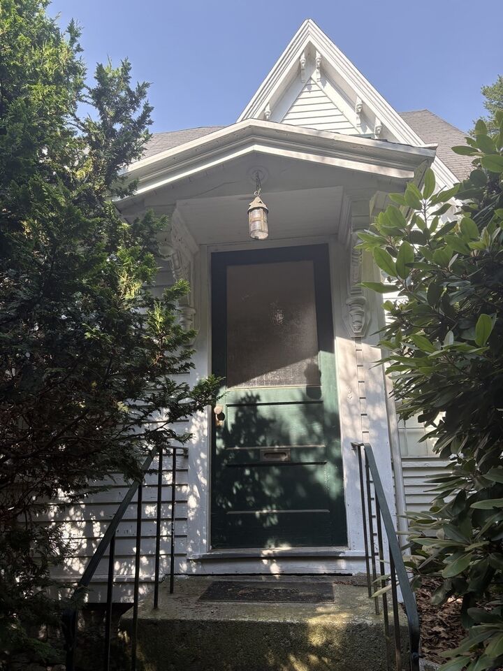 Property Photo:  12 Nelson Pl  MA 01605 