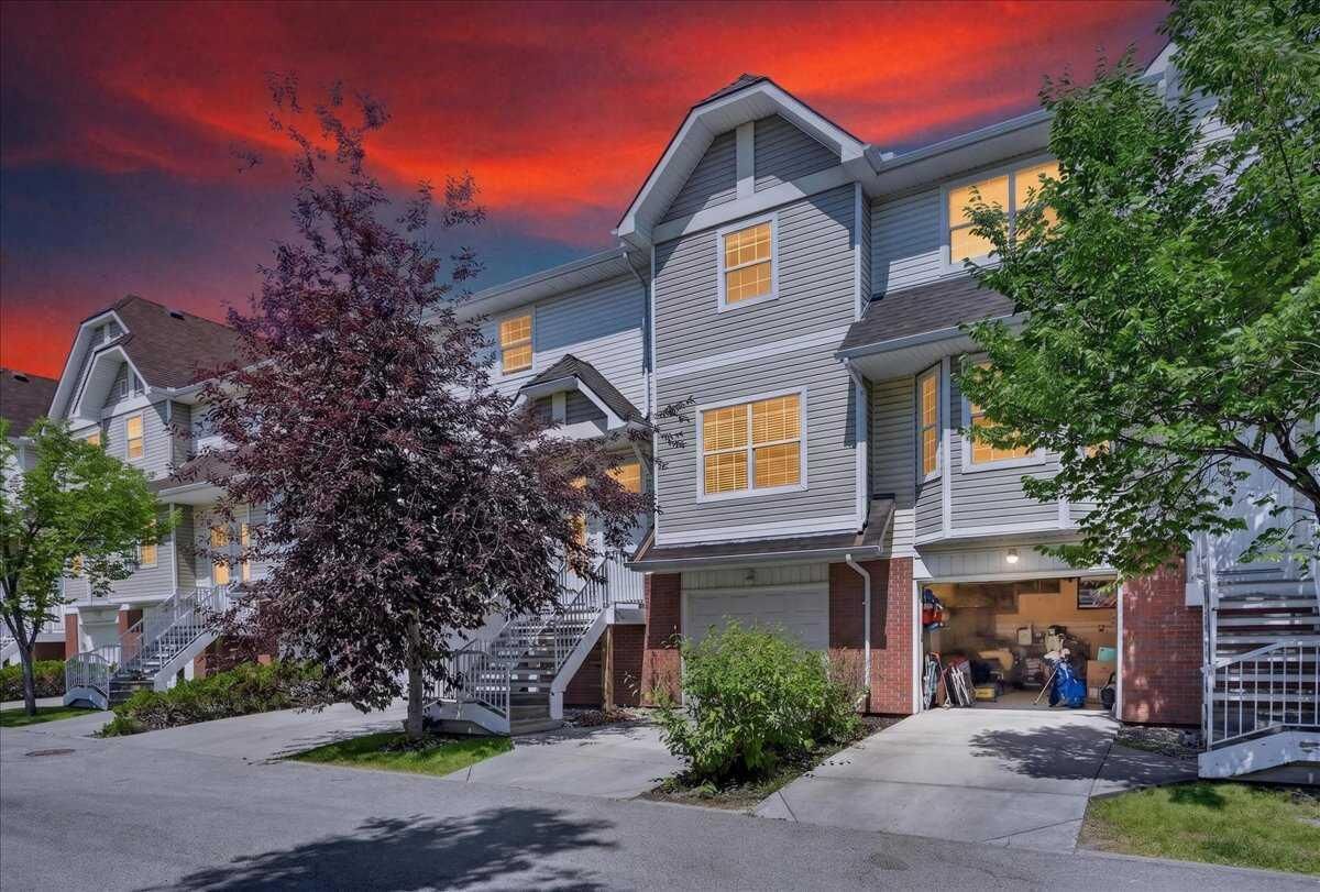 Property Photo: 113 Tuscany Springs Gardens NW AB T3L 2R4