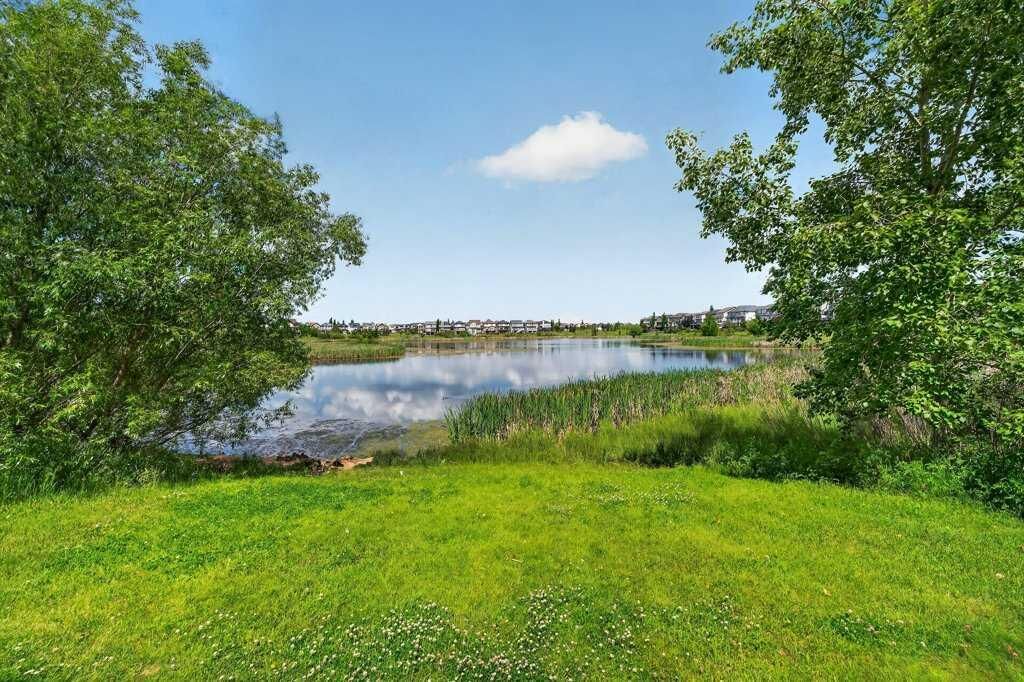 Property Photo:  232 Copperpond Circle SE  AB T2Z 0R3 