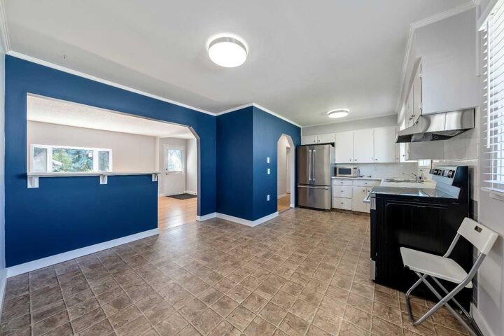 Property Photo:  629 Agate Crescent SE  AB T2J 0Z4 