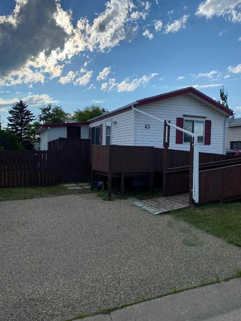Property Photo:  4922 Womacks Road 63  AB T0M 0J0 