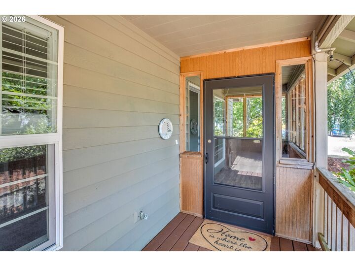 Property Photo: 375 N Neptune St OR 97136