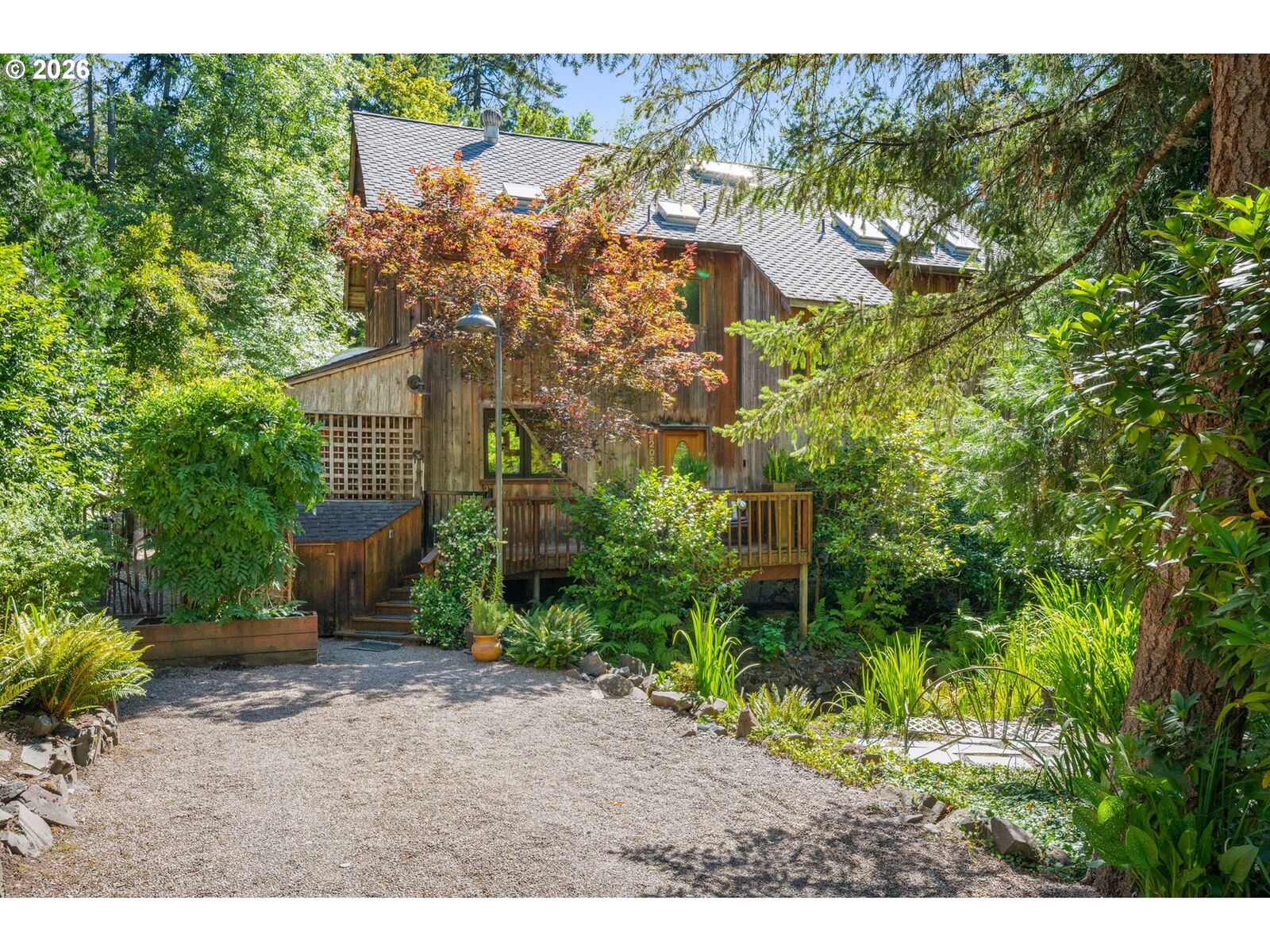 Property Photo: 2052 S Shasta Loop OR 97405