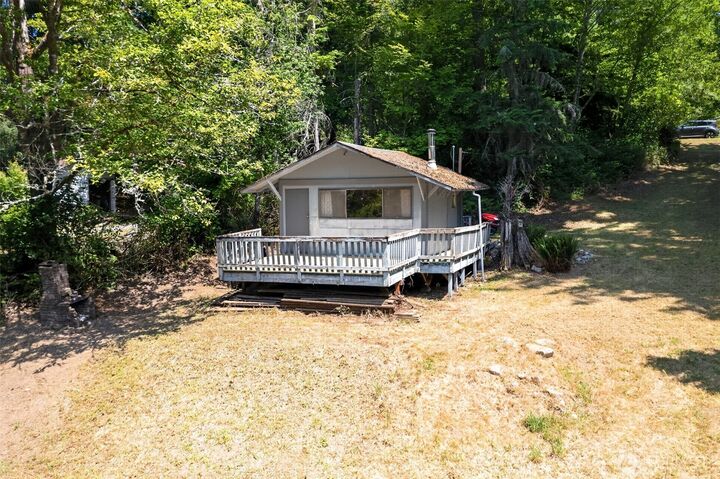 Property Photo:  19539  330th Avenue NE  WA 98019 