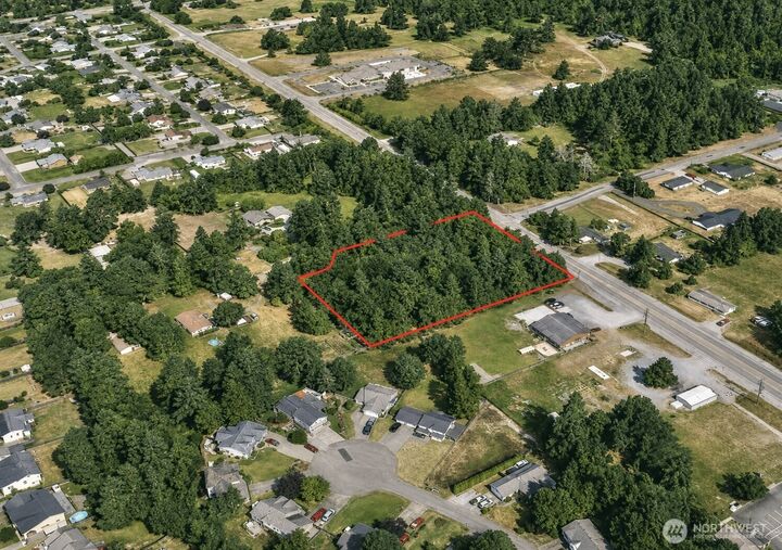 Property Photo: 22409 131st Avenue E WA 98338