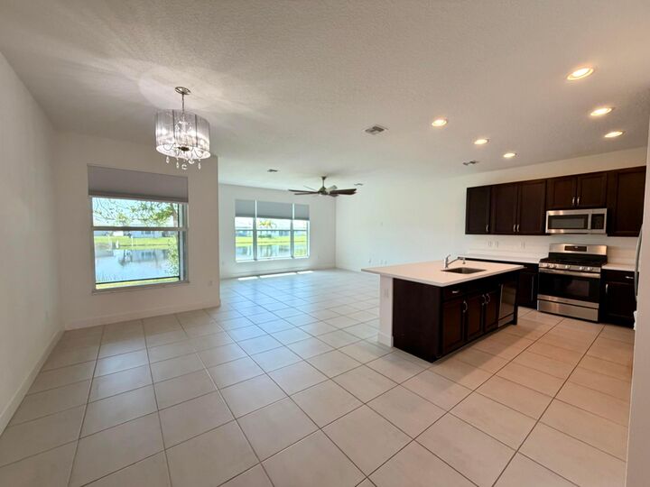 Property Photo: 11609 SW Hawthorne Hill Road FL 34987