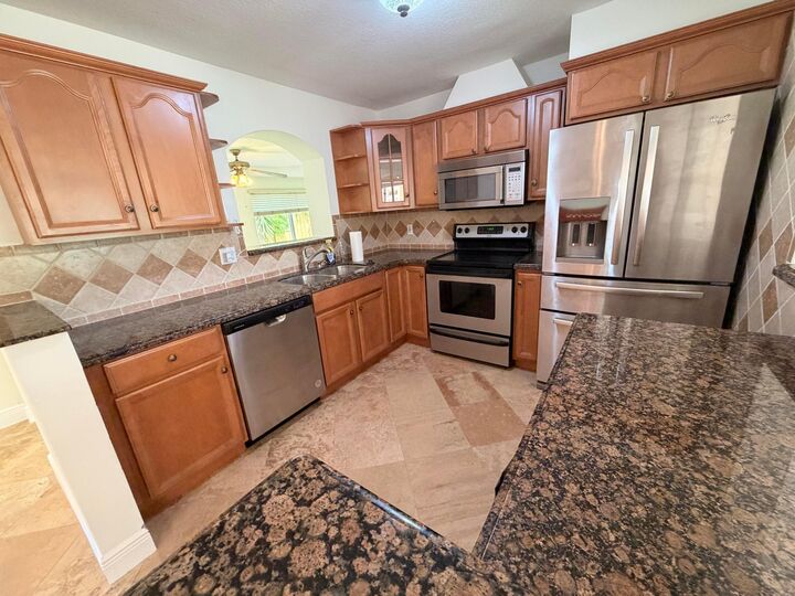 Property Photo: 2250 NE 4th Court FL 33431