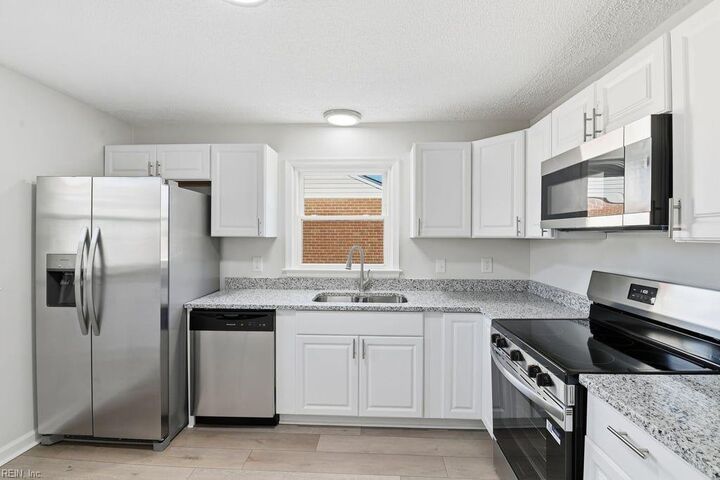 Property Photo: 18 Fort Worth St VA 23669