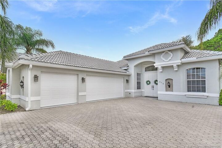Property Photo:  575 SW Romora  FL 34986 