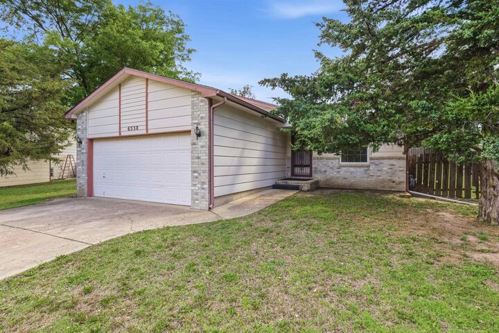 Property Photo: 6538 N Longmont St KS 67219